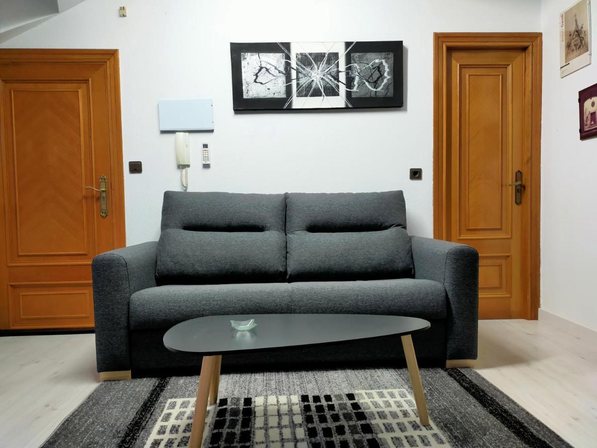 Apartamento En El Casco Antiguo De Ponferrada Exterior foto